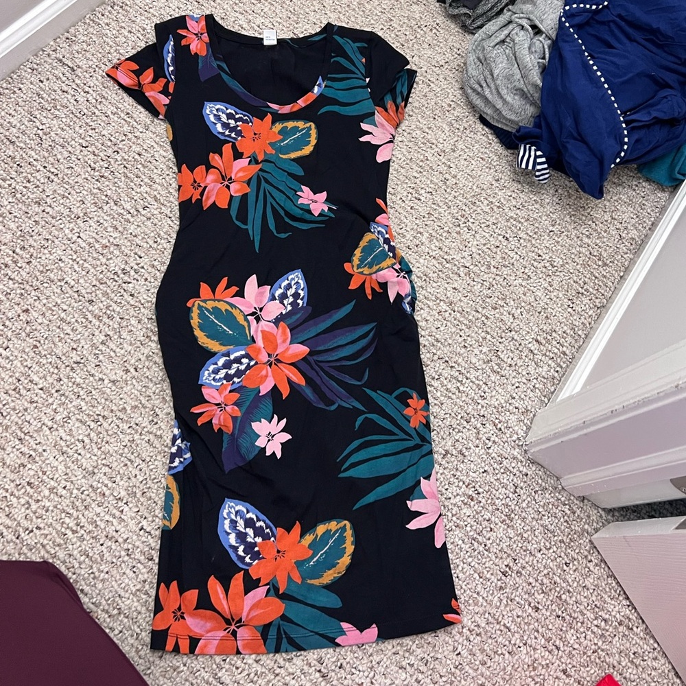 Old navy knit maternity dress